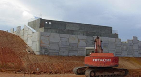 NKVE Jalan Meru Link expressway wall